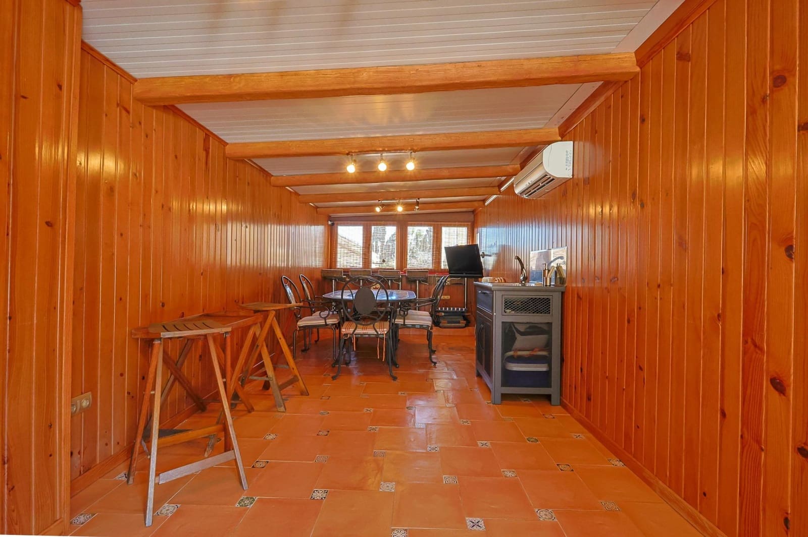 5 soveværelse Villa til salg i Alicante by med swimmingpool garage - € 1.250.000 (Ref: 9748079)