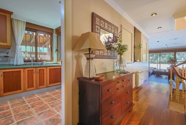 5 chambre Villa/Maison à vendre à Alicante Golf, Alicante ville avec piscine garage - 1 250 000 € (Ref: 9748079)