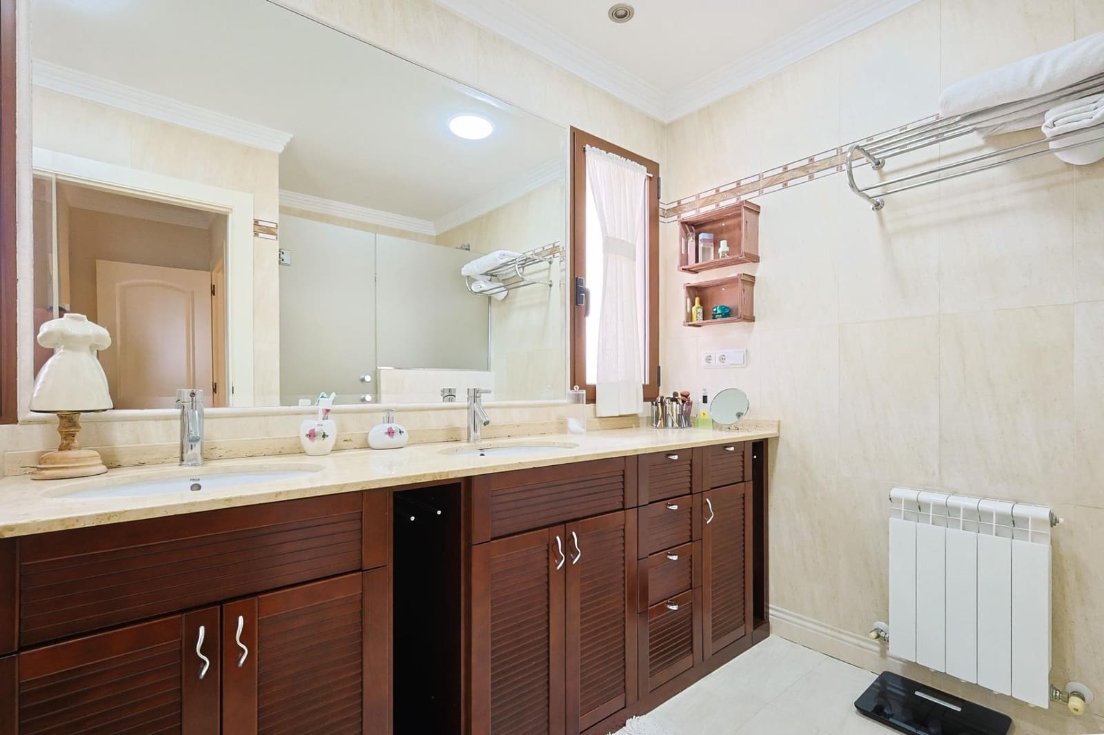 5 bedroom Villa for sale in Alicante / Alacant city with pool garage - € 1,250,000 (Ref: 9748079)