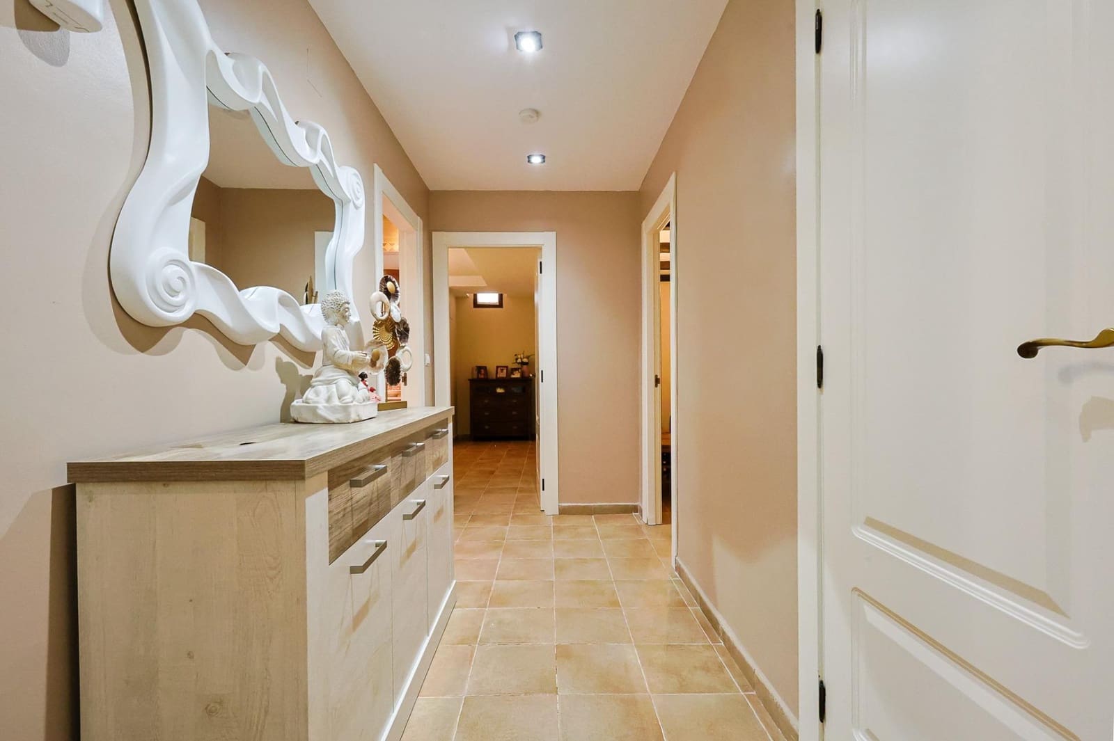 5 bedroom Villa for sale in Alicante / Alacant city with pool garage - € 1,250,000 (Ref: 9748079)