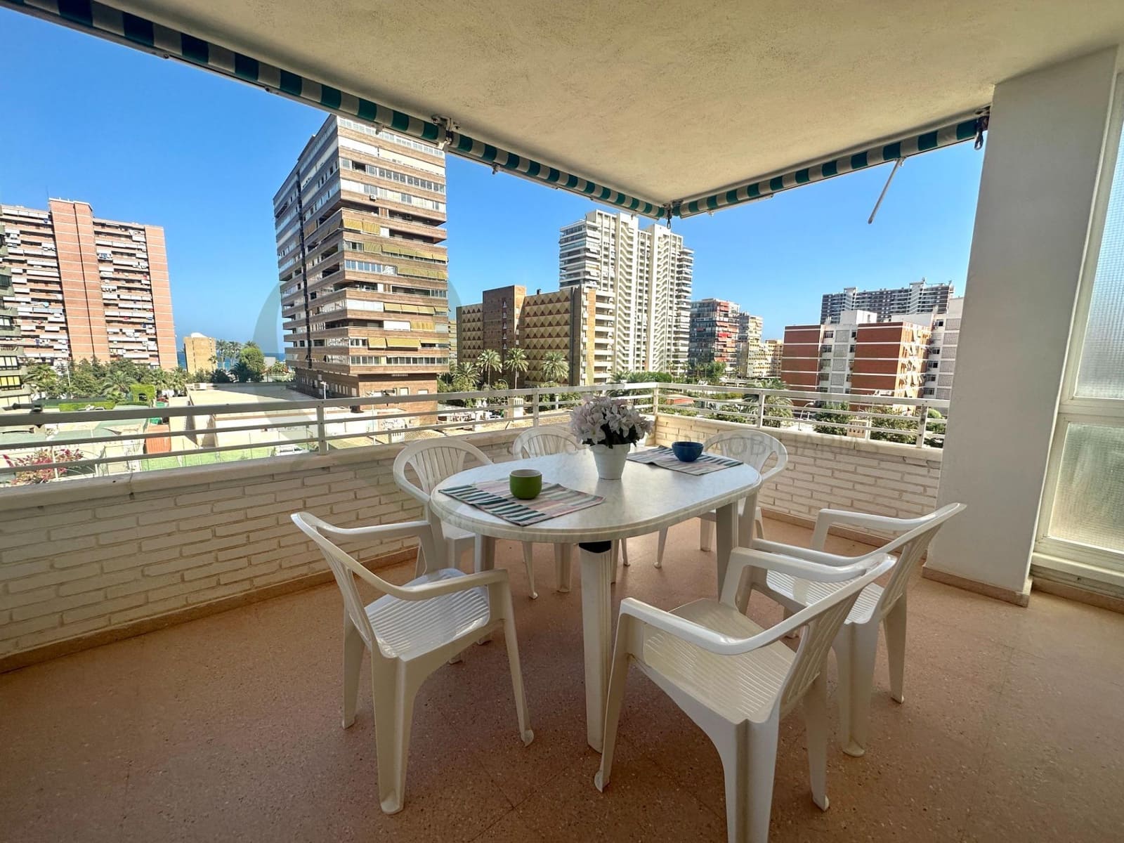 3 Zimmer Wohnung zu vermieten in Playa de San Juan mit Pool Garage - 1.350 € (Ref: 9752056)