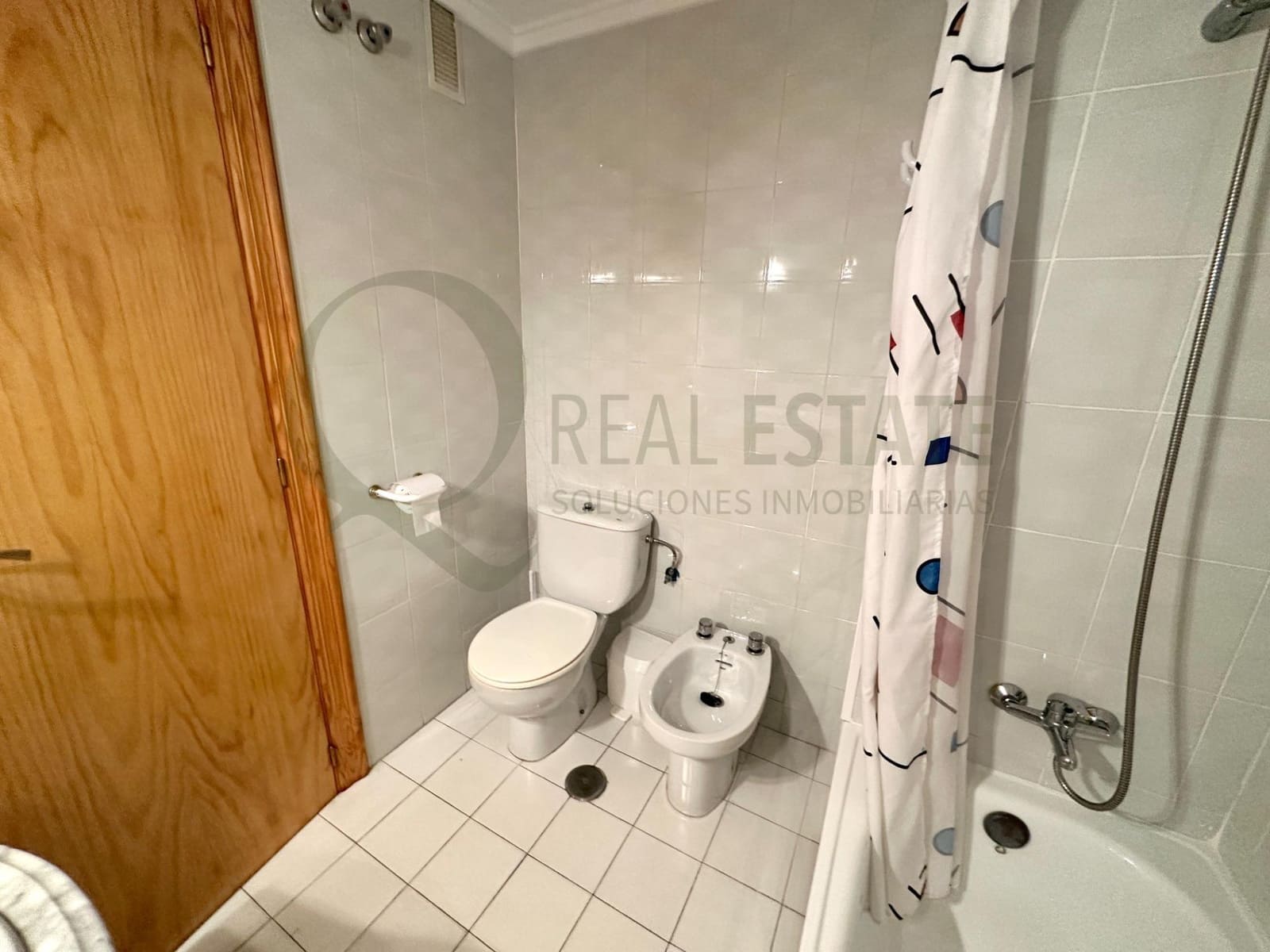 3 Zimmer Wohnung zu vermieten in Playa de San Juan mit Pool Garage - 1.350 € (Ref: 9752056)