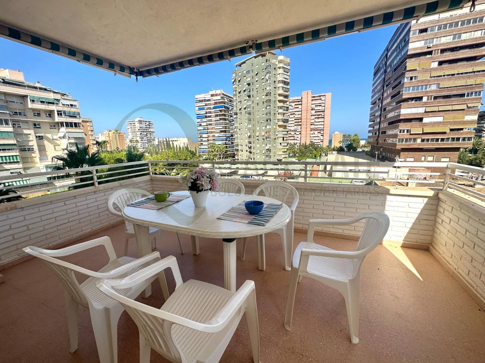 3 Zimmer Wohnung zu vermieten in Playa de San Juan mit Pool Garage - 1.350 € (Ref: 9752056)