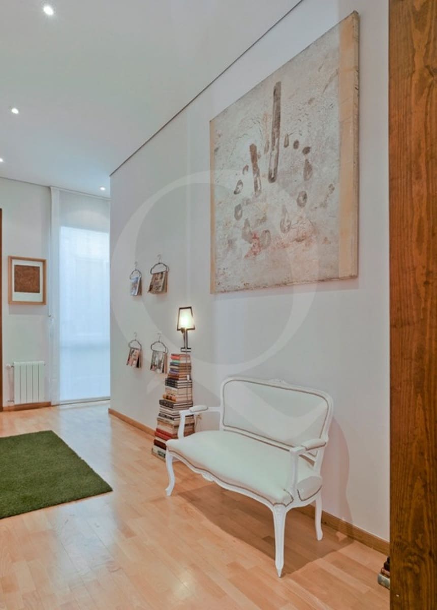 Appartement de 2 chambres à louer à Alicante ville - 1 750 € (Ref: 9752057)