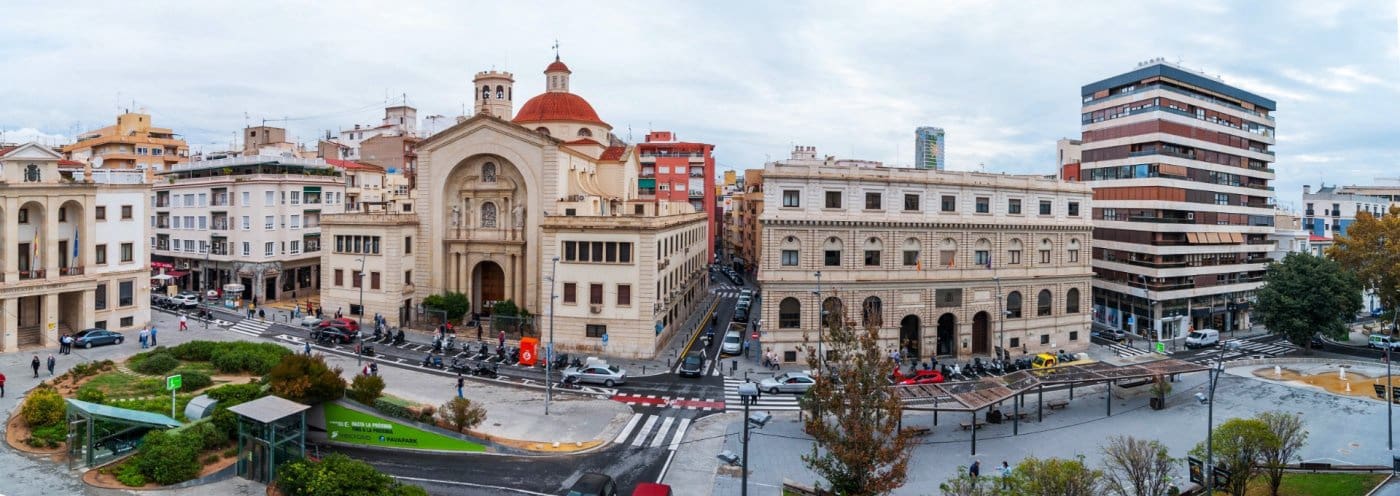 Appartement de 2 chambres à louer à Alicante ville - 1 750 € (Ref: 9752057)