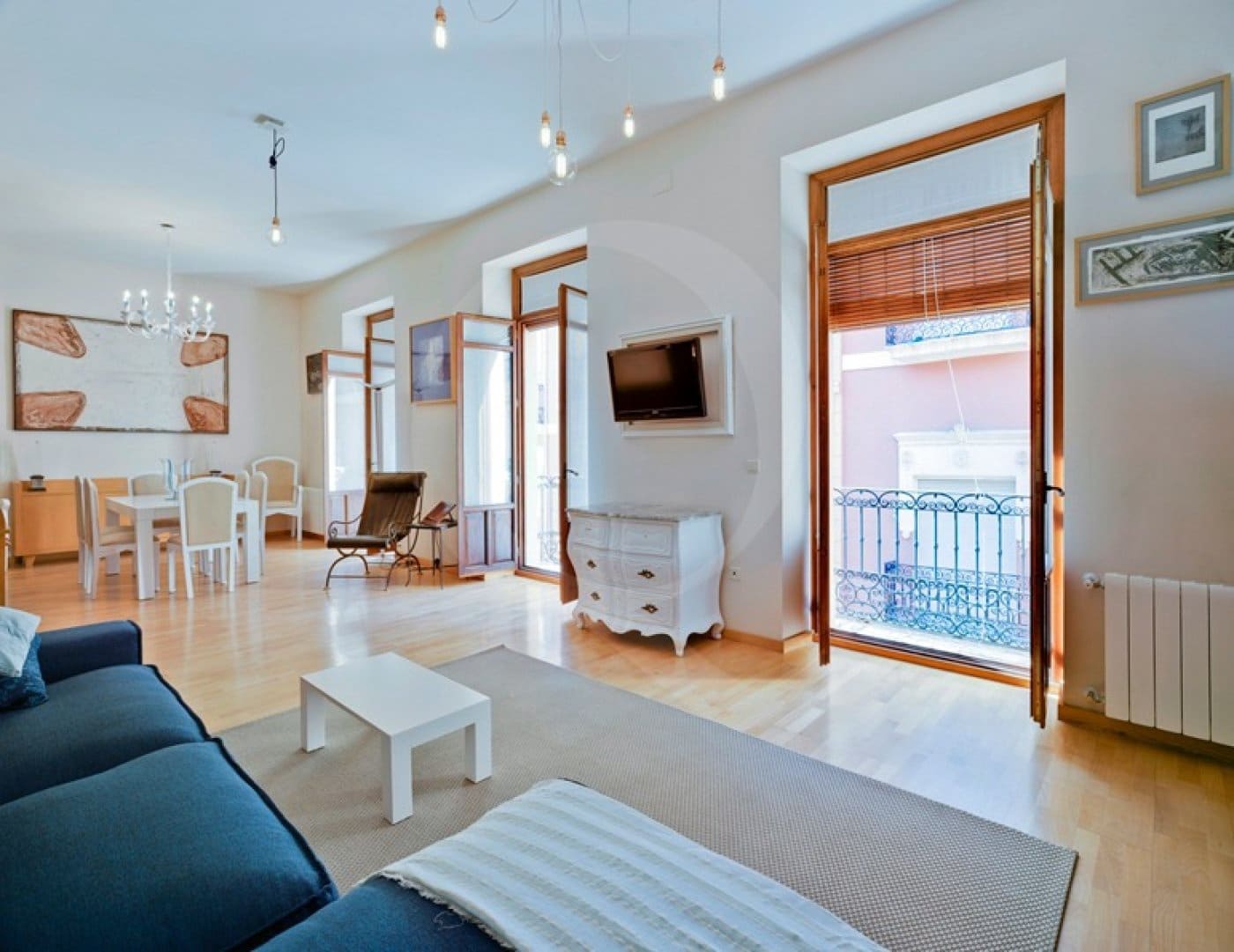 Appartement de 2 chambres à louer à Alicante ville - 1 750 € (Ref: 9752057)