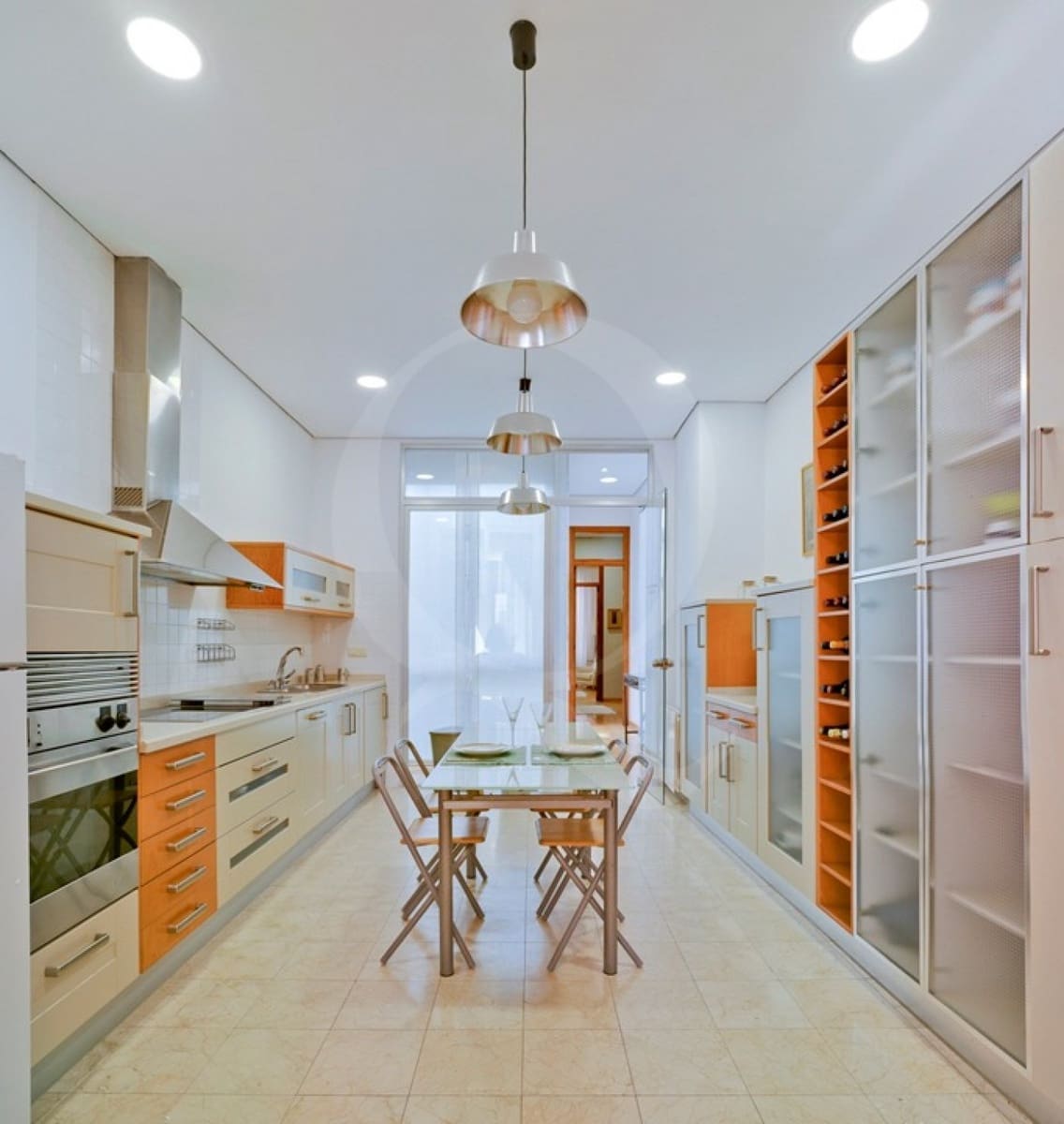 Appartement de 2 chambres à louer à Alicante ville - 1 750 € (Ref: 9752057)