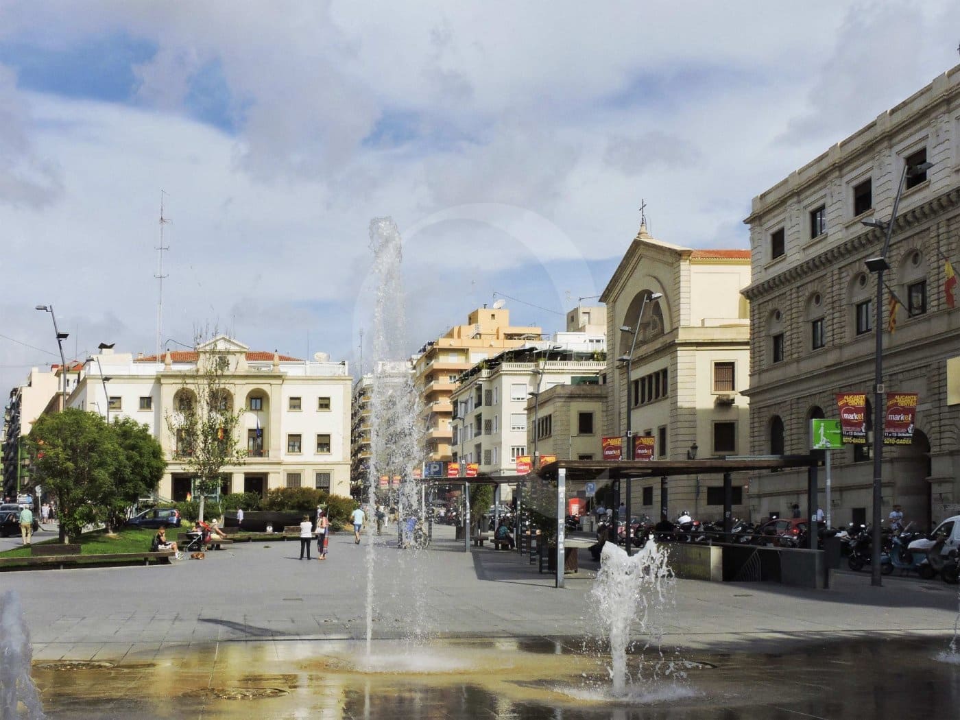 Appartement de 2 chambres à louer à Alicante ville - 1 750 € (Ref: 9752057)