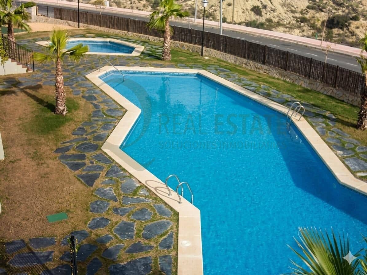 3 soveværelse Rækkehus til salg i Muchamiel / Mutxamel med swimmingpool garage - € 290.000 (Ref: 9783018)