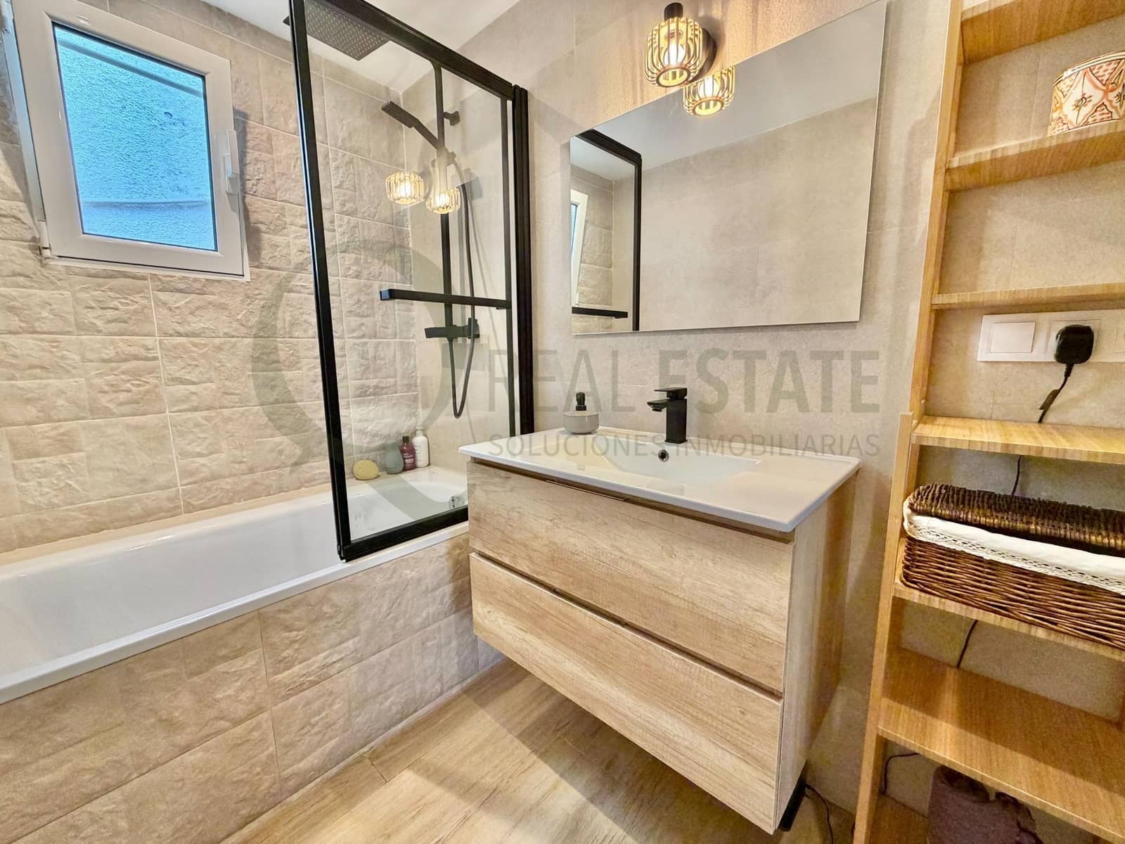 4 soveværelse Villa til salg i Playa de Muchavista med swimmingpool garage - € 695.000 (Ref: 9788421)