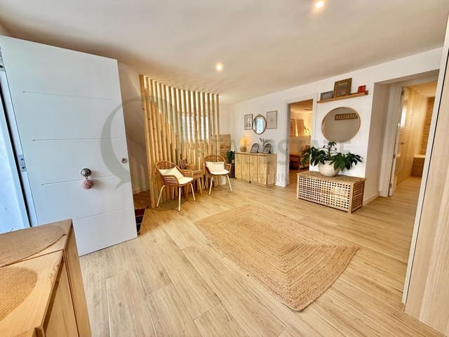 4 soveværelse Villa til salg i Playa de Muchavista, El Campello med swimmingpool garage - € 695.000 (Ref: 9788421)