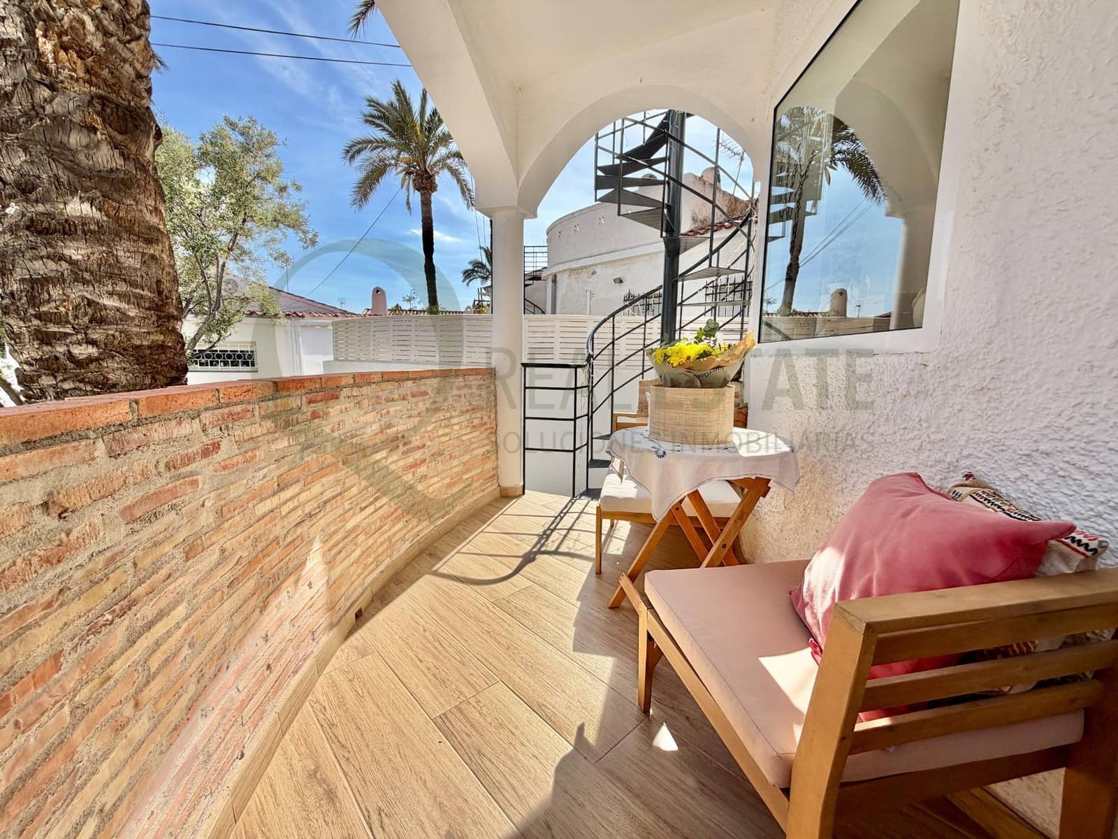 4 soveværelse Villa til salg i Playa de Muchavista med swimmingpool garage - € 695.000 (Ref: 9788421)