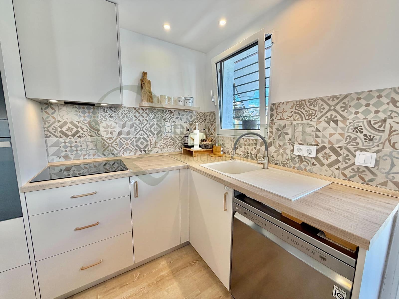 4 soveværelse Villa til salg i Playa de Muchavista med swimmingpool garage - € 695.000 (Ref: 9788421)