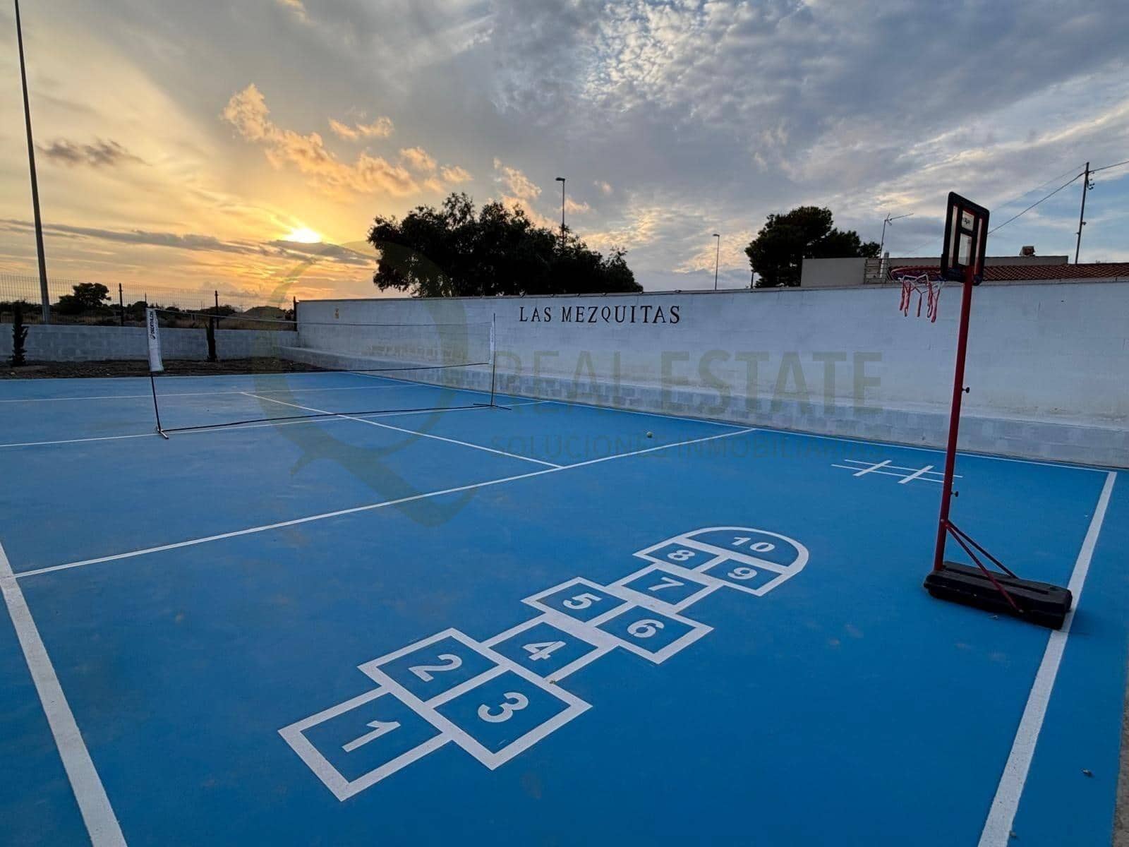 4 soveværelse Villa til salg i Playa de Muchavista med swimmingpool garage - € 695.000 (Ref: 9788421)