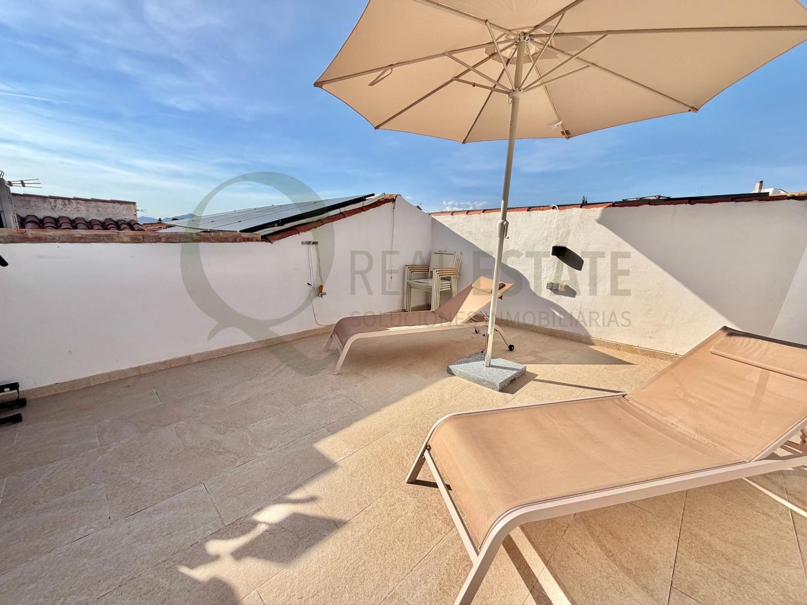 4 soveværelse Villa til salg i Playa de Muchavista med swimmingpool garage - € 695.000 (Ref: 9788421)