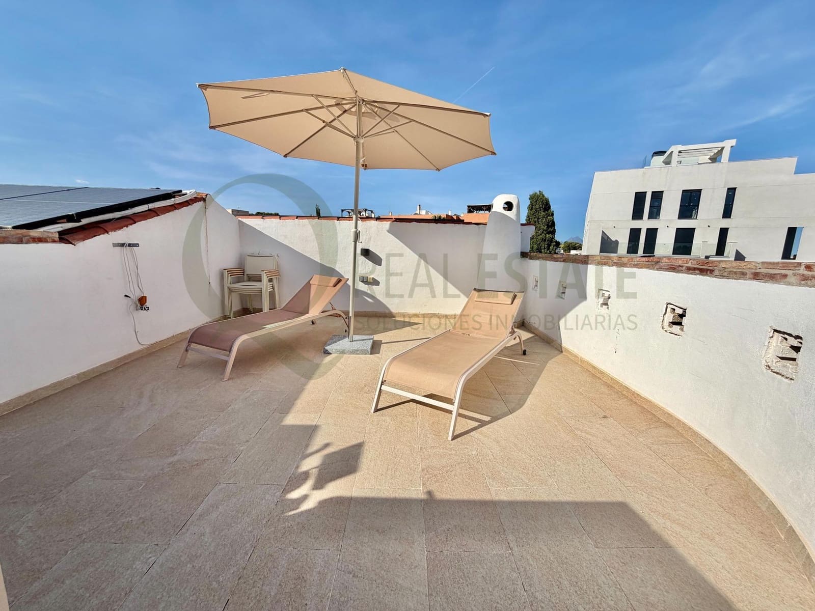 4 soveværelse Villa til salg i Playa de Muchavista med swimmingpool garage - € 695.000 (Ref: 9788421)