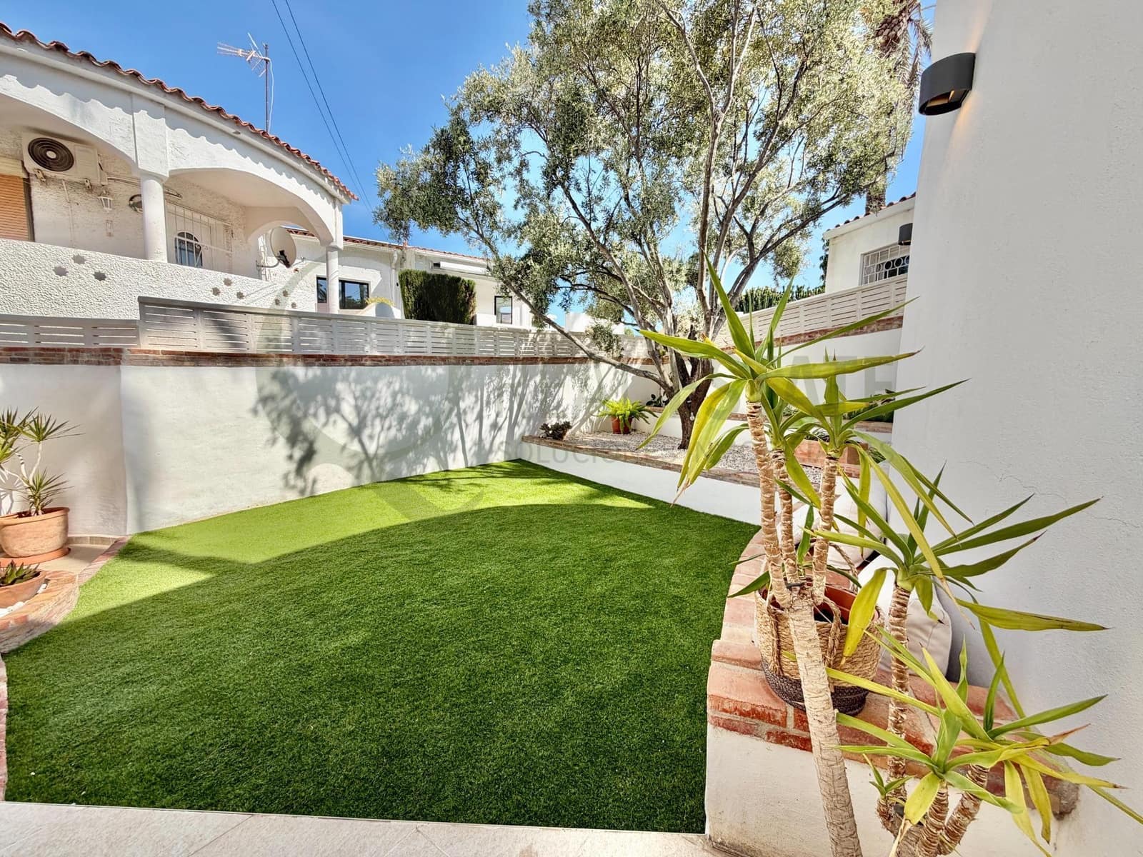 4 soveværelse Villa til salg i Playa de Muchavista med swimmingpool garage - € 695.000 (Ref: 9788421)