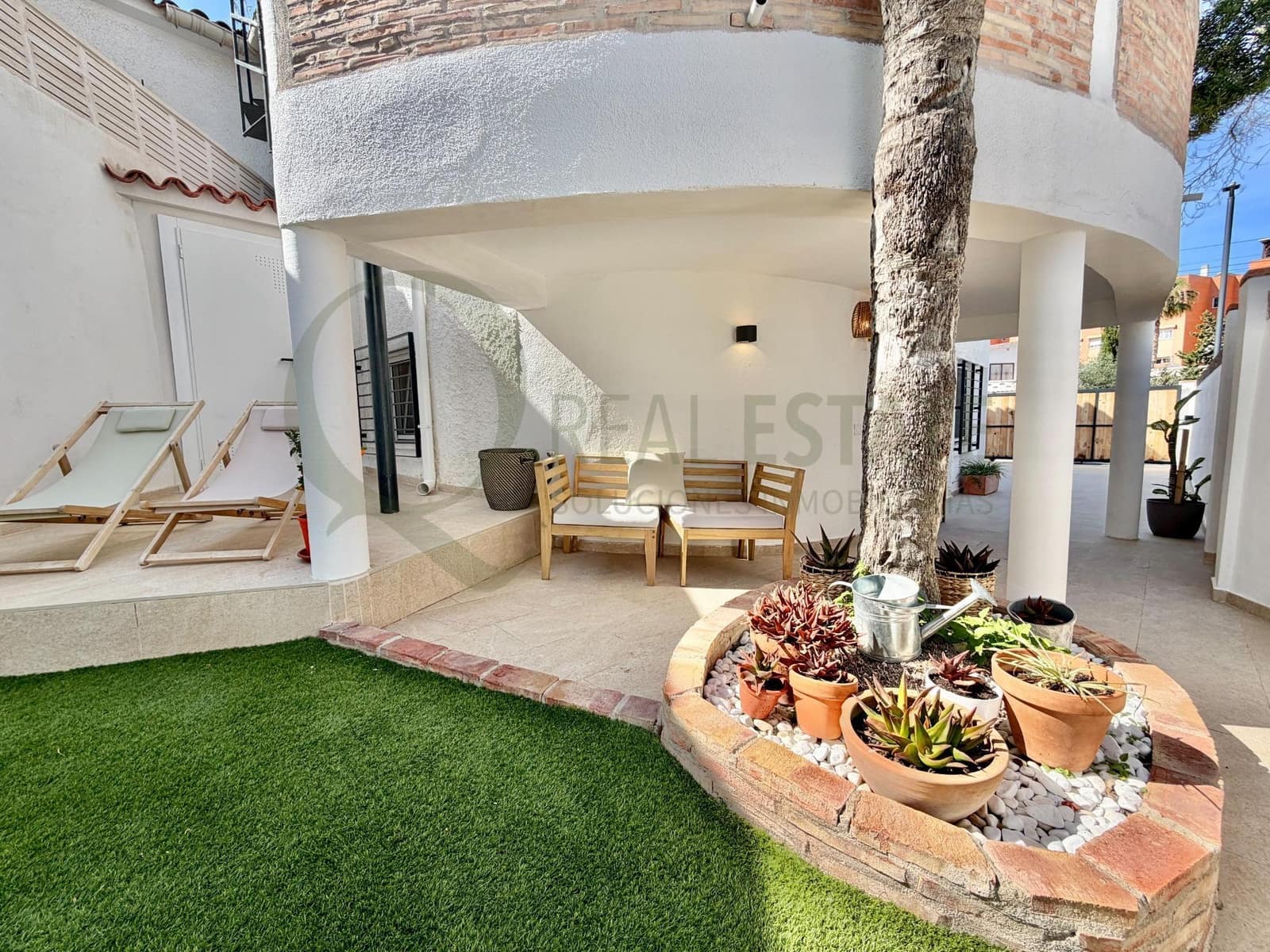 4 soveværelse Villa til salg i Playa de Muchavista med swimmingpool garage - € 695.000 (Ref: 9788421)