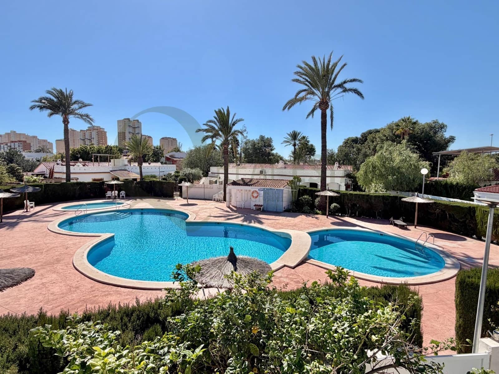 4 soveværelse Villa til salg i Playa de Muchavista med swimmingpool garage - € 695.000 (Ref: 9788421)