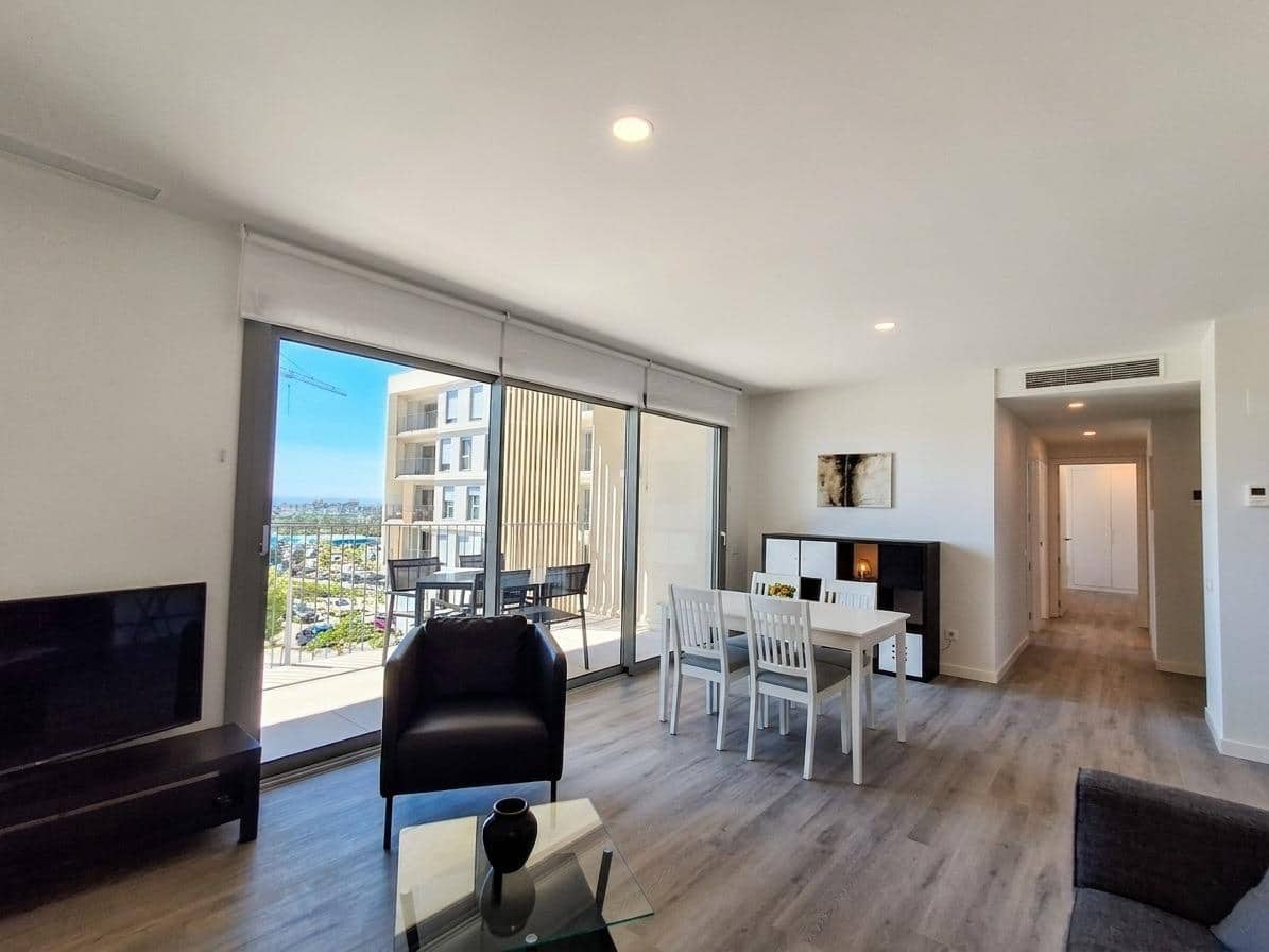 3 slaapkamer Flat te huur in Alicante stad met zwembad garage - € 2.150 (Ref: 9797143)