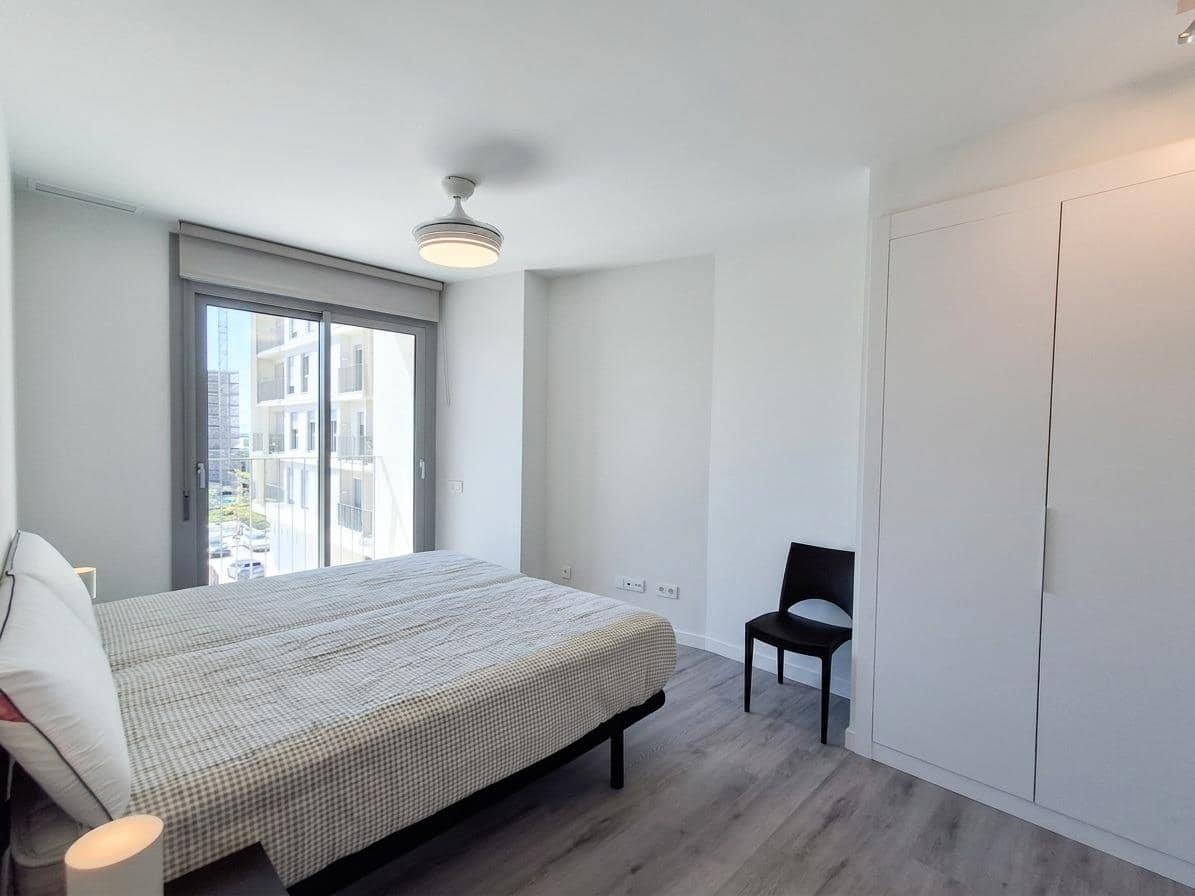 3 slaapkamer Flat te huur in Alicante stad met zwembad garage - € 2.150 (Ref: 9797143)