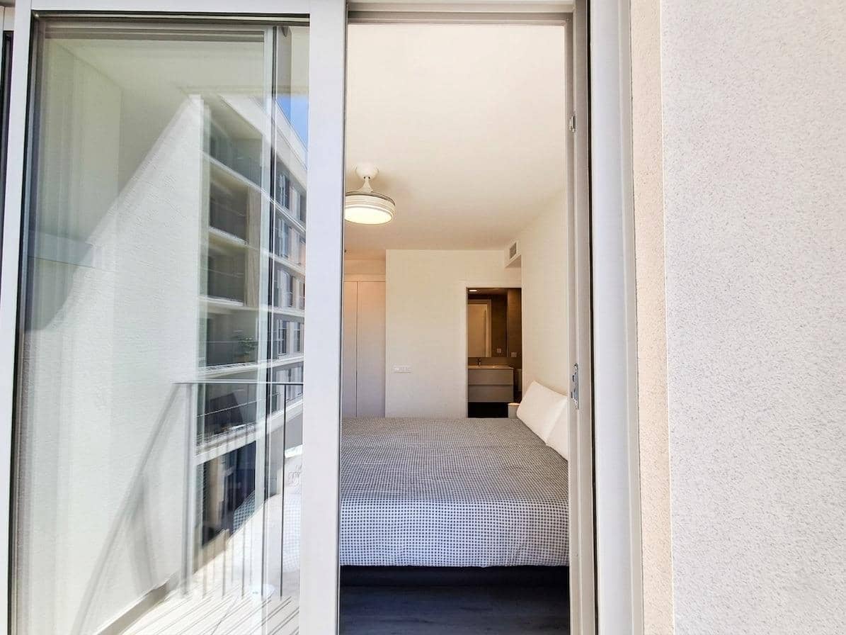 3 slaapkamer Flat te huur in Alicante stad met zwembad garage - € 2.150 (Ref: 9797143)