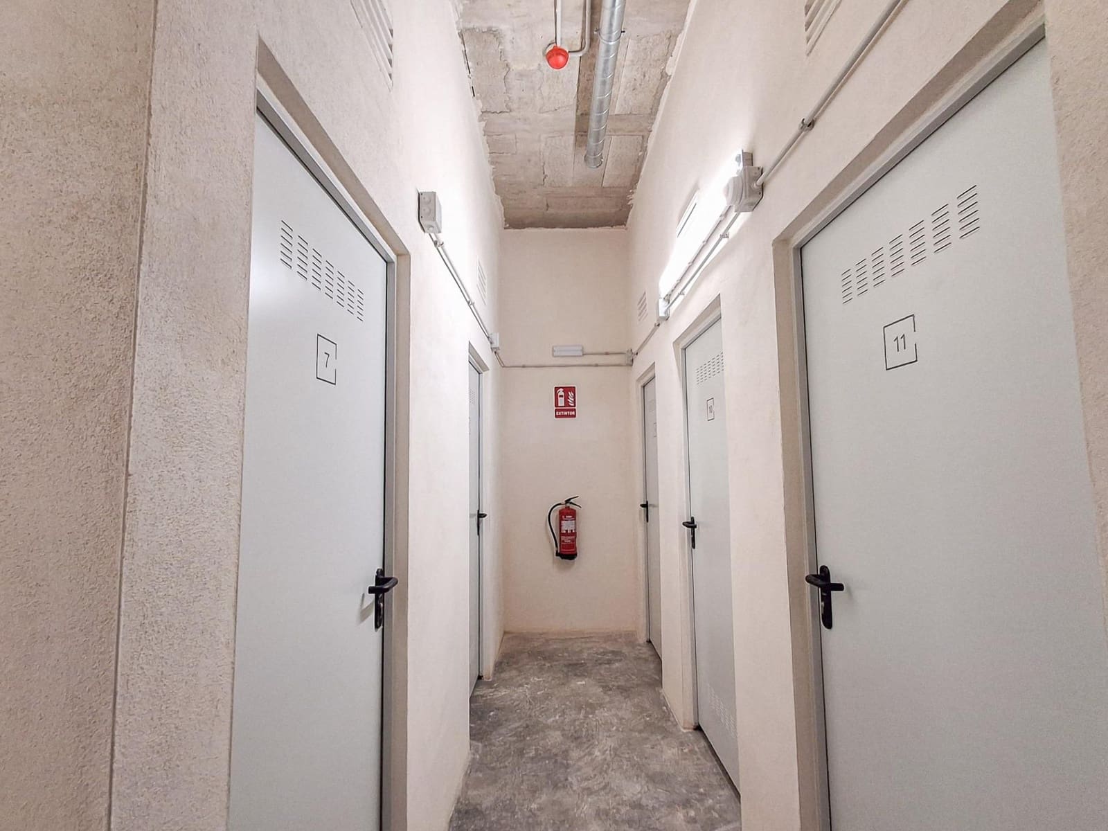 3 slaapkamer Flat te huur in Alicante stad met zwembad garage - € 2.150 (Ref: 9797143)