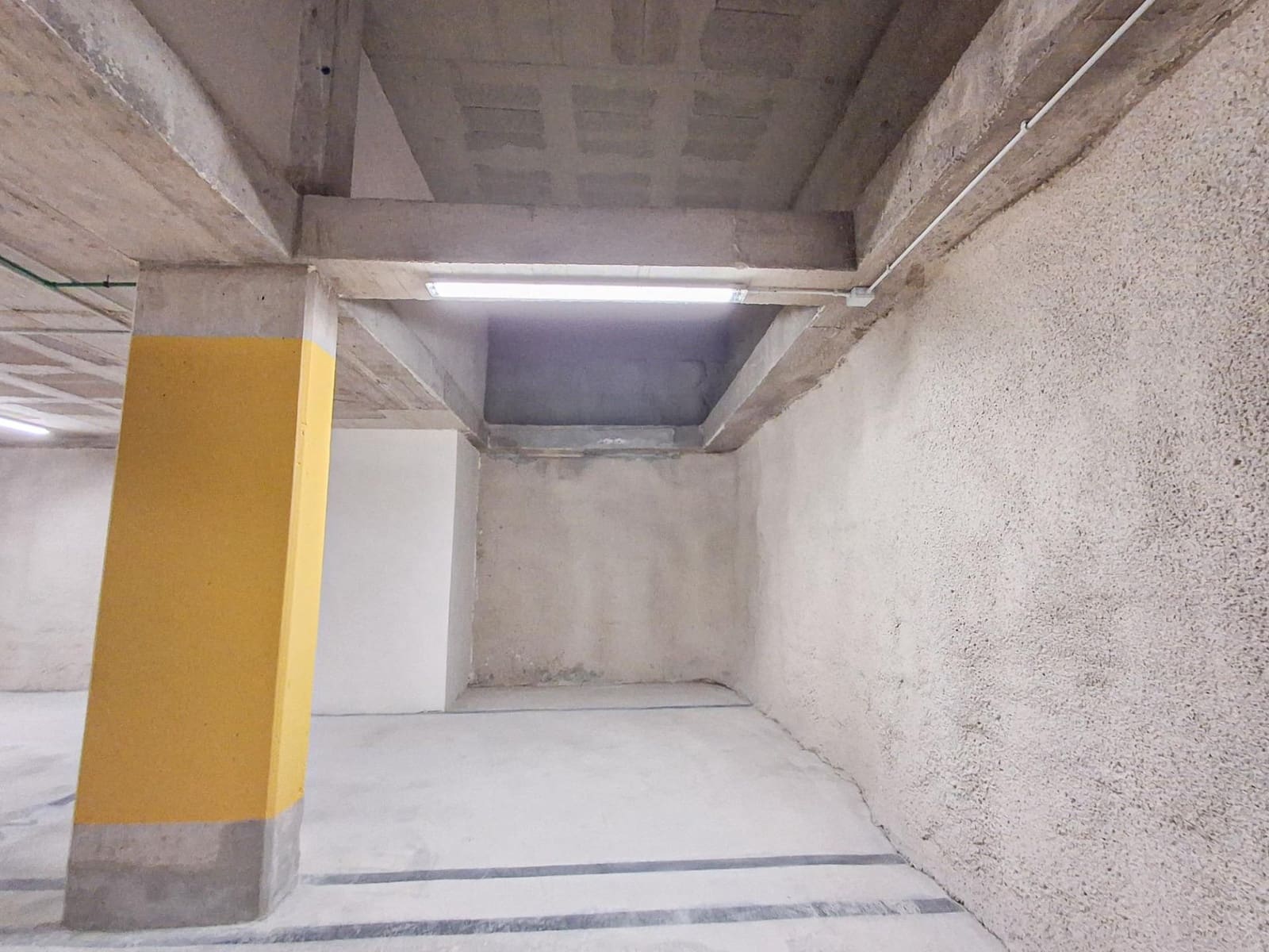 3 slaapkamer Flat te huur in Alicante stad met zwembad garage - € 2.150 (Ref: 9797143)