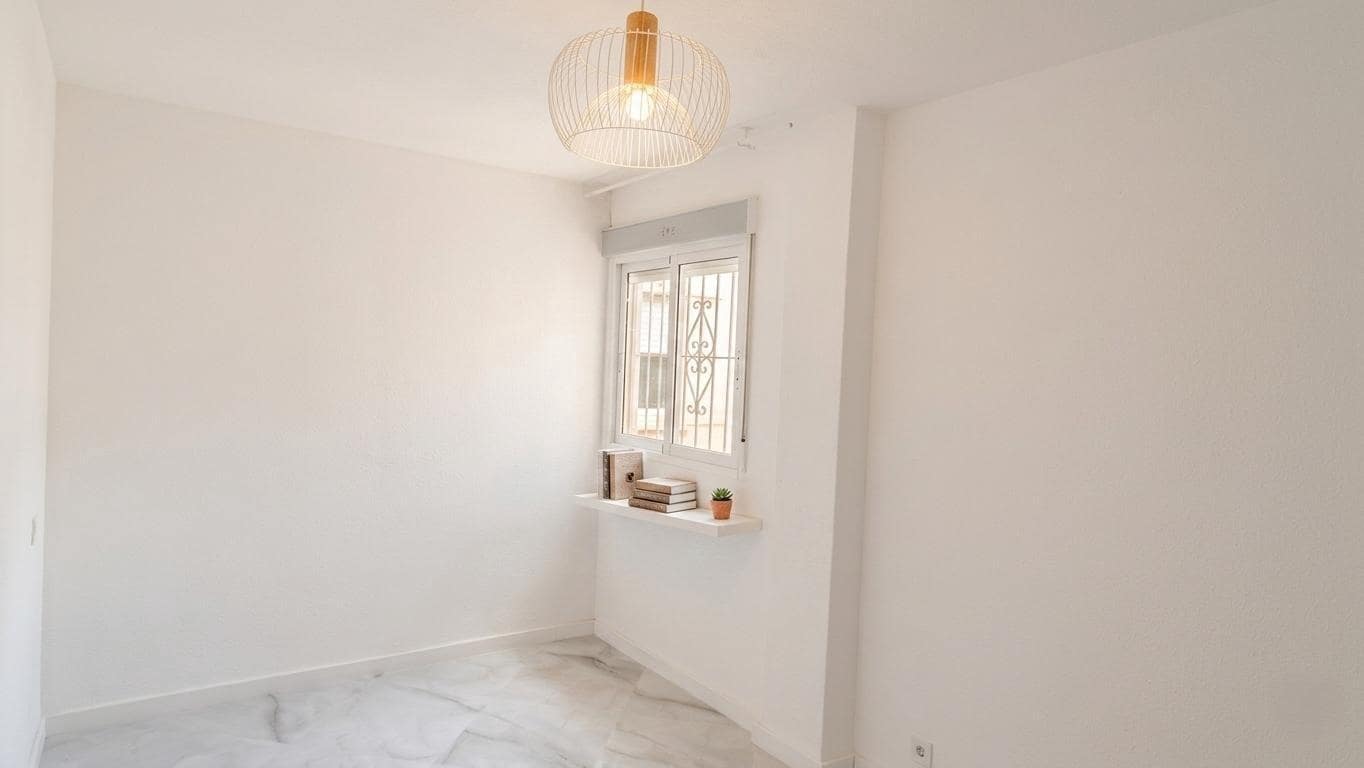 3 sovrum Bungalow att hyra i Playa de San Juan med pool garage - 1 850 € (Ref: 9799287)