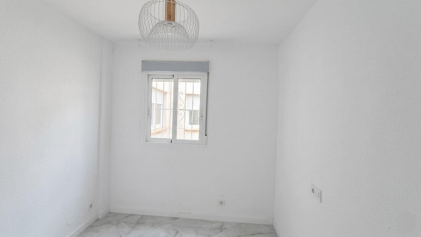 3 sovrum Bungalow att hyra i Playa de San Juan med pool garage - 1 850 € (Ref: 9799287)