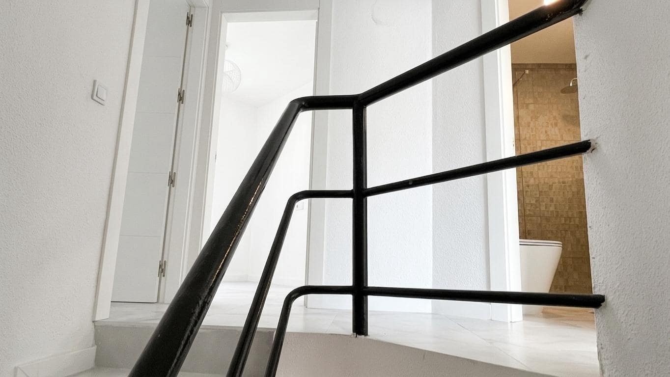 3 sovrum Bungalow att hyra i Playa de San Juan med pool garage - 1 850 € (Ref: 9799287)