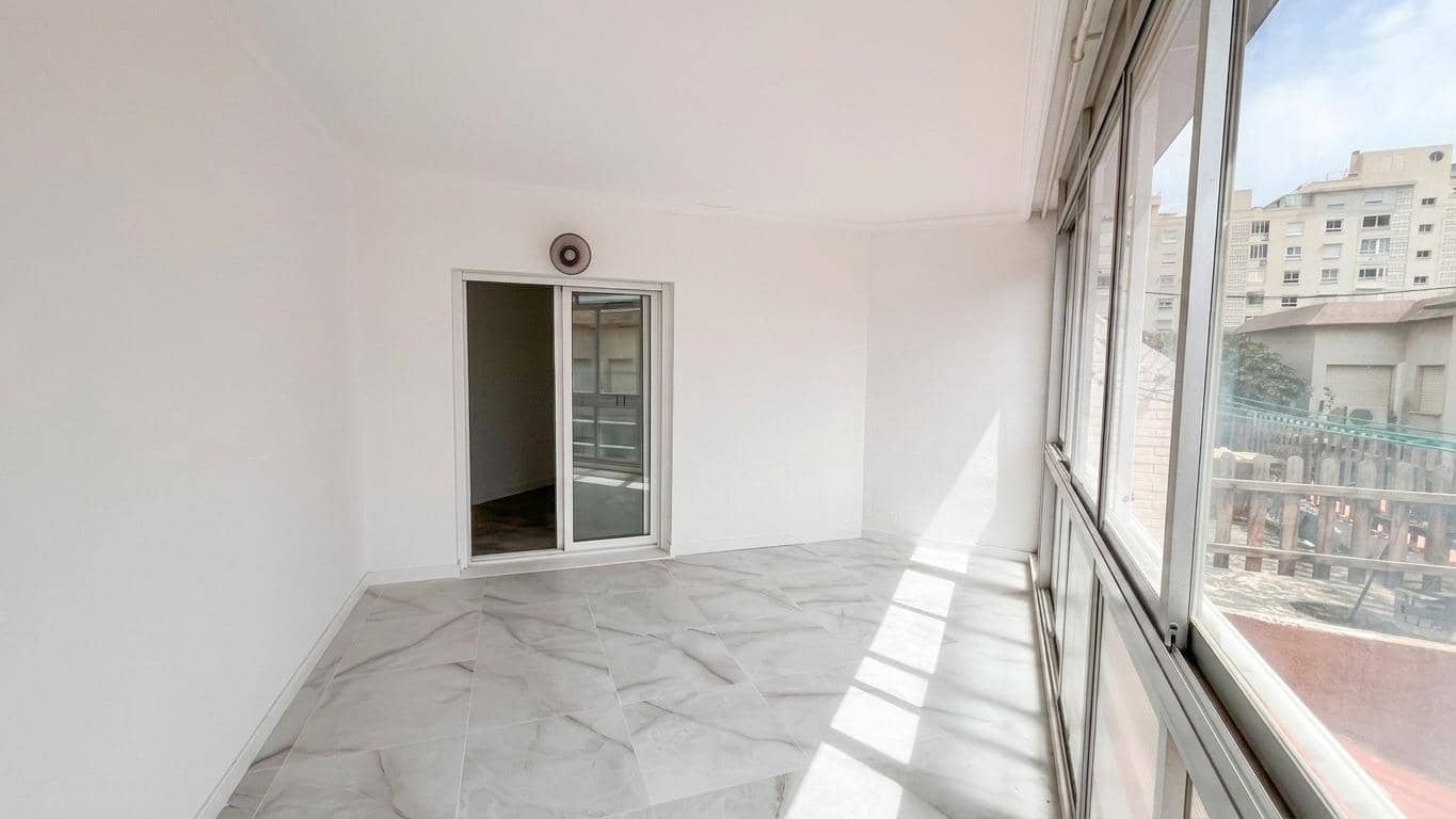 3 sovrum Bungalow att hyra i Playa de San Juan med pool garage - 1 850 € (Ref: 9799287)