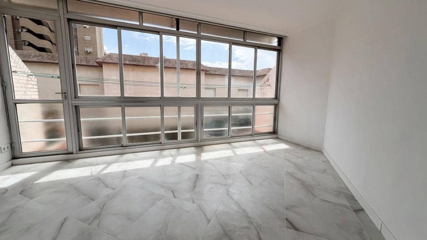 3 sovrum Bungalow att hyra i Playa de San Juan med pool garage - 1 850 € (Ref: 9799287)