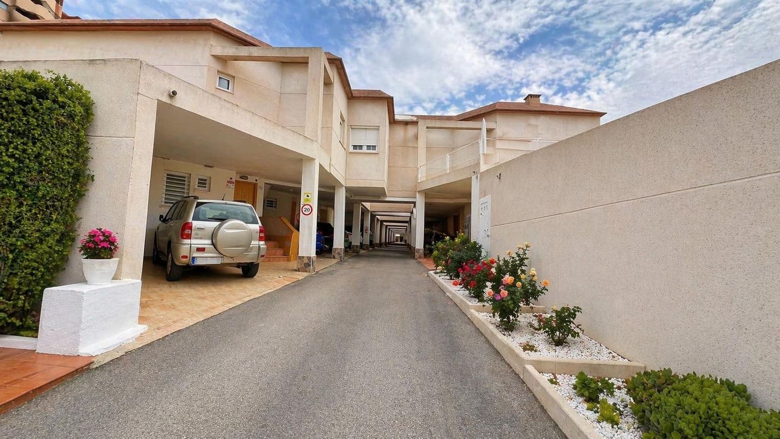 3 sovrum Bungalow att hyra i Playa de San Juan med pool garage - 1 850 € (Ref: 9799287)