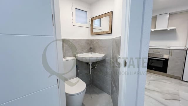 Bungalow de 3 chambres à louer à Playa de San Juan, Alicante ville avec piscine garage - 1 700 € (Ref: 9799287)