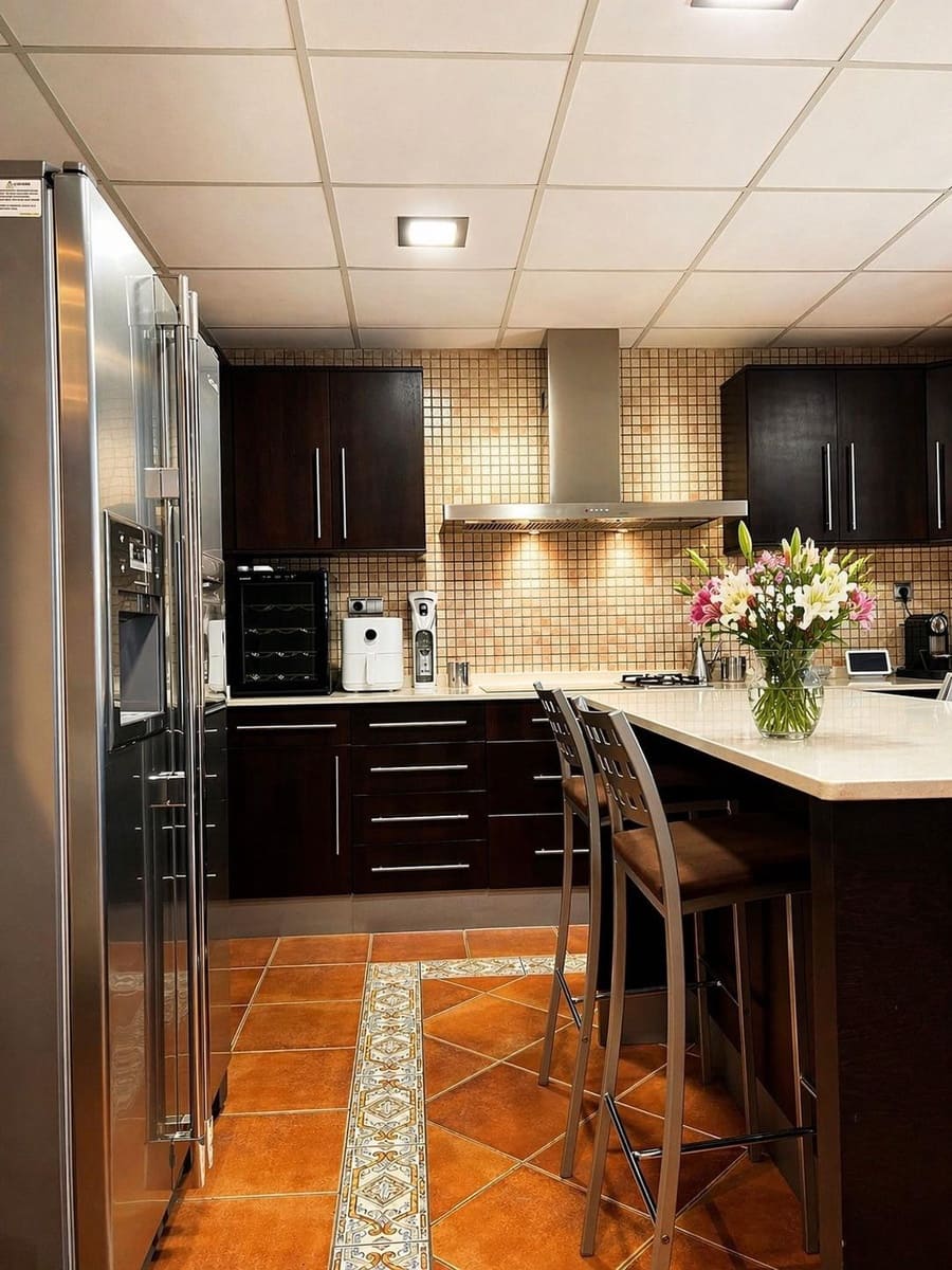 4 Zimmer Bungalow zu verkaufen in Villena mit Pool Garage - 388.000 € (Ref: 9799288)