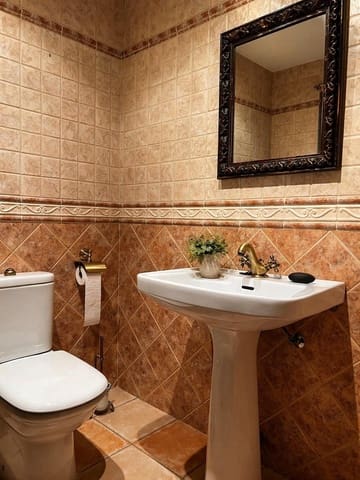 4 Zimmer Bungalow zu verkaufen in Villena mit Pool Garage - 388.000 € (Ref: 9799288)