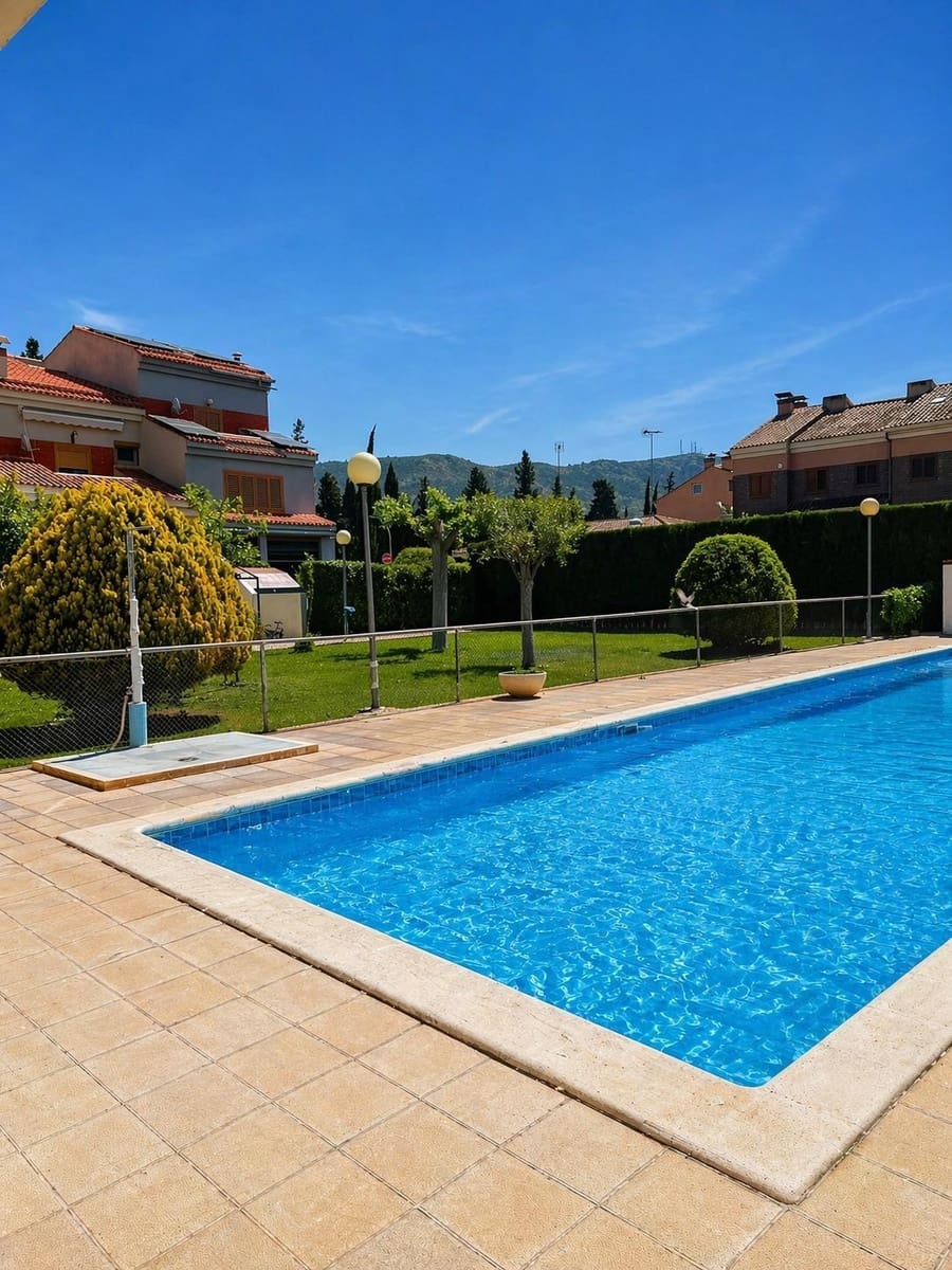 4 Zimmer Bungalow zu verkaufen in Villena mit Pool Garage - 388.000 € (Ref: 9799288)