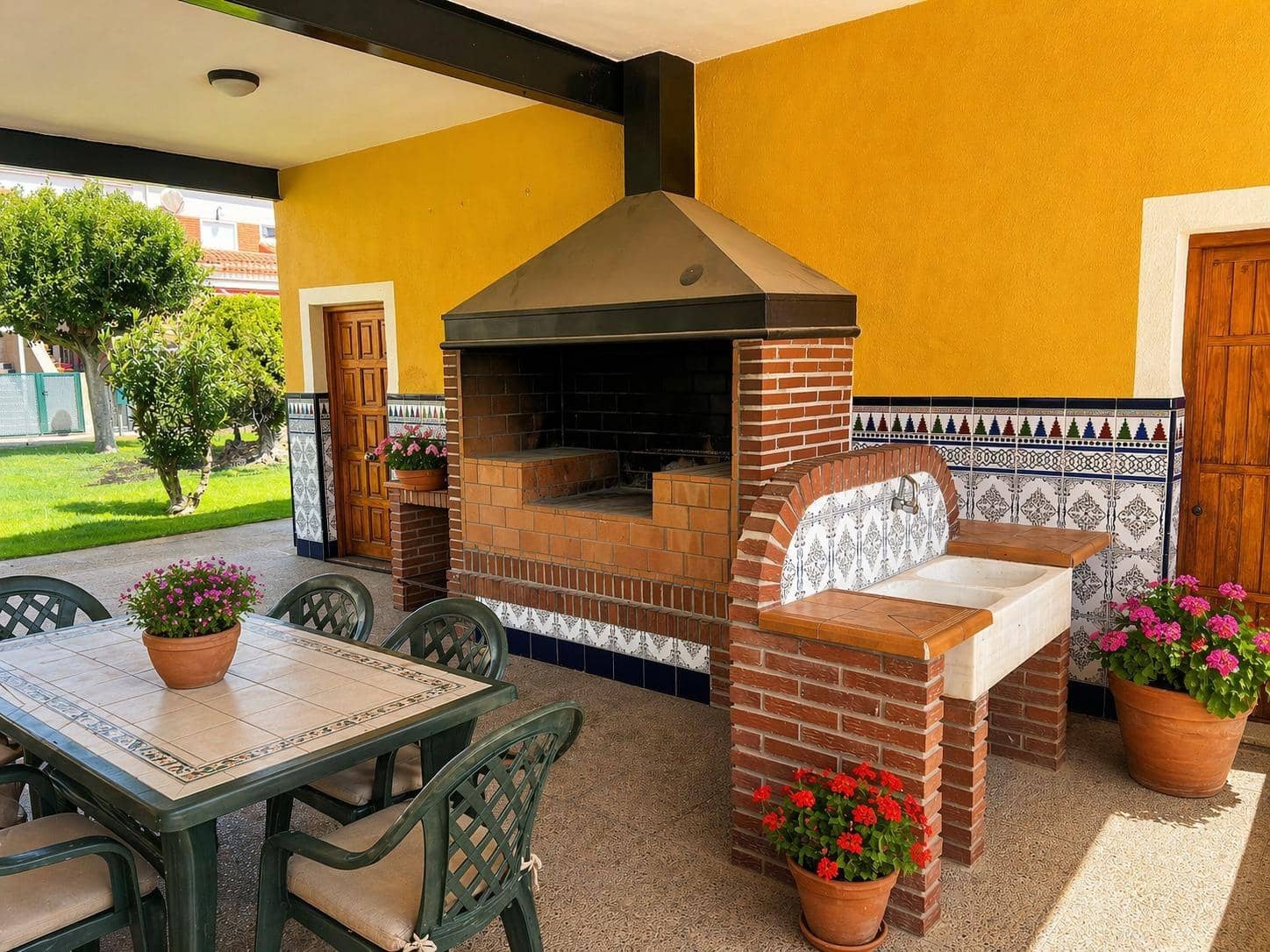 4 Zimmer Bungalow zu verkaufen in Villena mit Pool Garage - 388.000 € (Ref: 9799288)