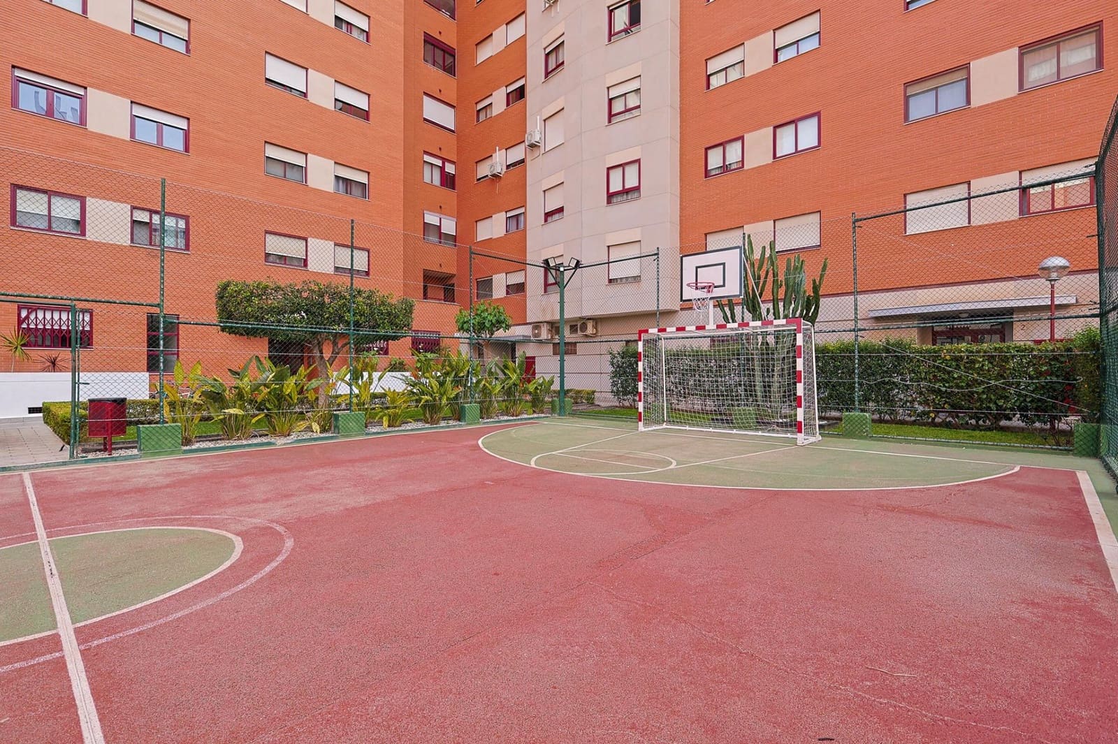 2 Zimmer Wohnung zu verkaufen in Alicante / Alacant Stadt mit Pool - 369.000 € (Ref: 9804312)