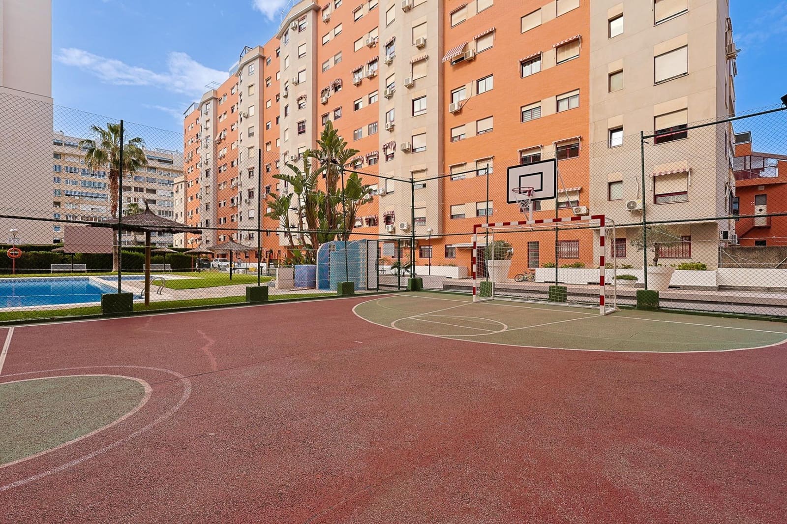 2 Zimmer Wohnung zu verkaufen in Alicante / Alacant Stadt mit Pool - 369.000 € (Ref: 9804312)