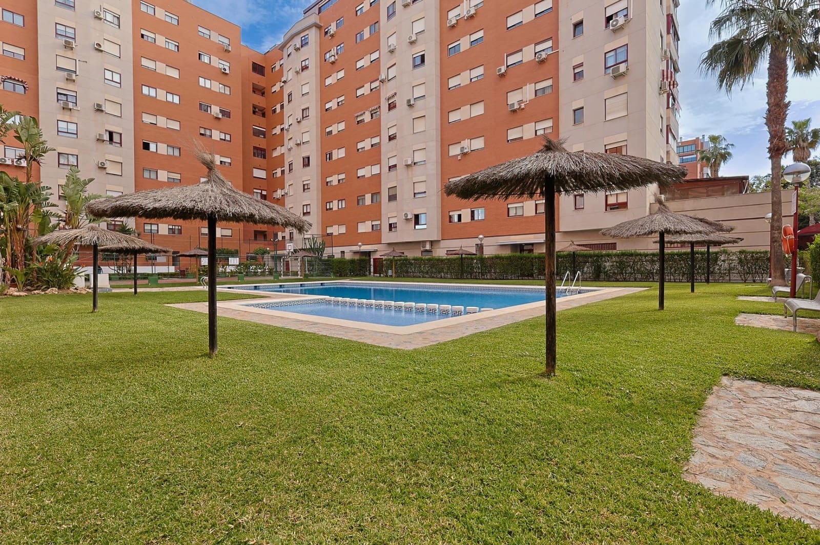 2 Zimmer Wohnung zu verkaufen in Alicante / Alacant Stadt mit Pool - 369.000 € (Ref: 9804312)