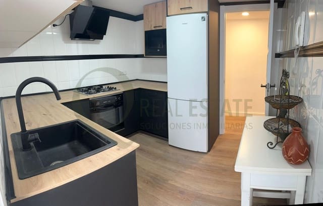 3 sypialnia Penthouse do wynajęcia w Playa de Muchavista, El Campello z basenem garażem - 1 650 € (Ref: 9804316)