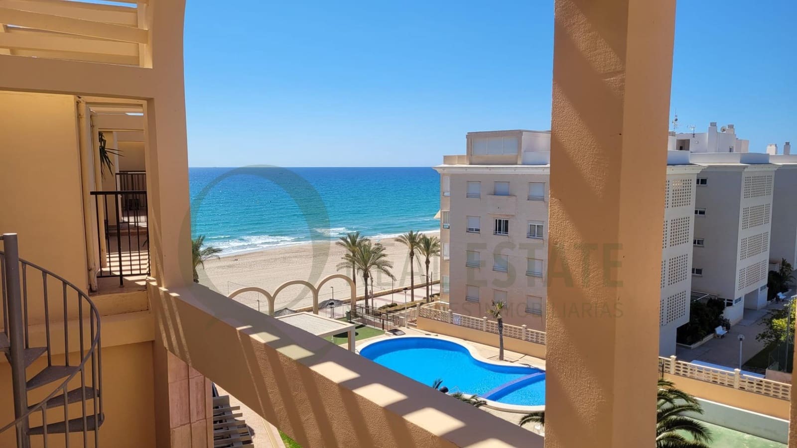 3 sypialnia Penthouse do wynajęcia w Playa de Muchavista z basenem garażem - 1 650 € (Ref: 9804316)