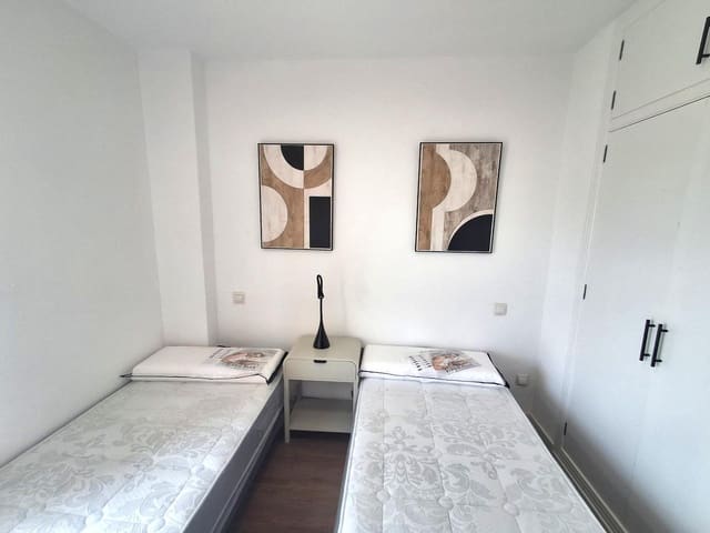 3 sypialnia Penthouse do wynajęcia w Playa de Muchavista, El Campello z basenem garażem - 1 650 € (Ref: 9804316)