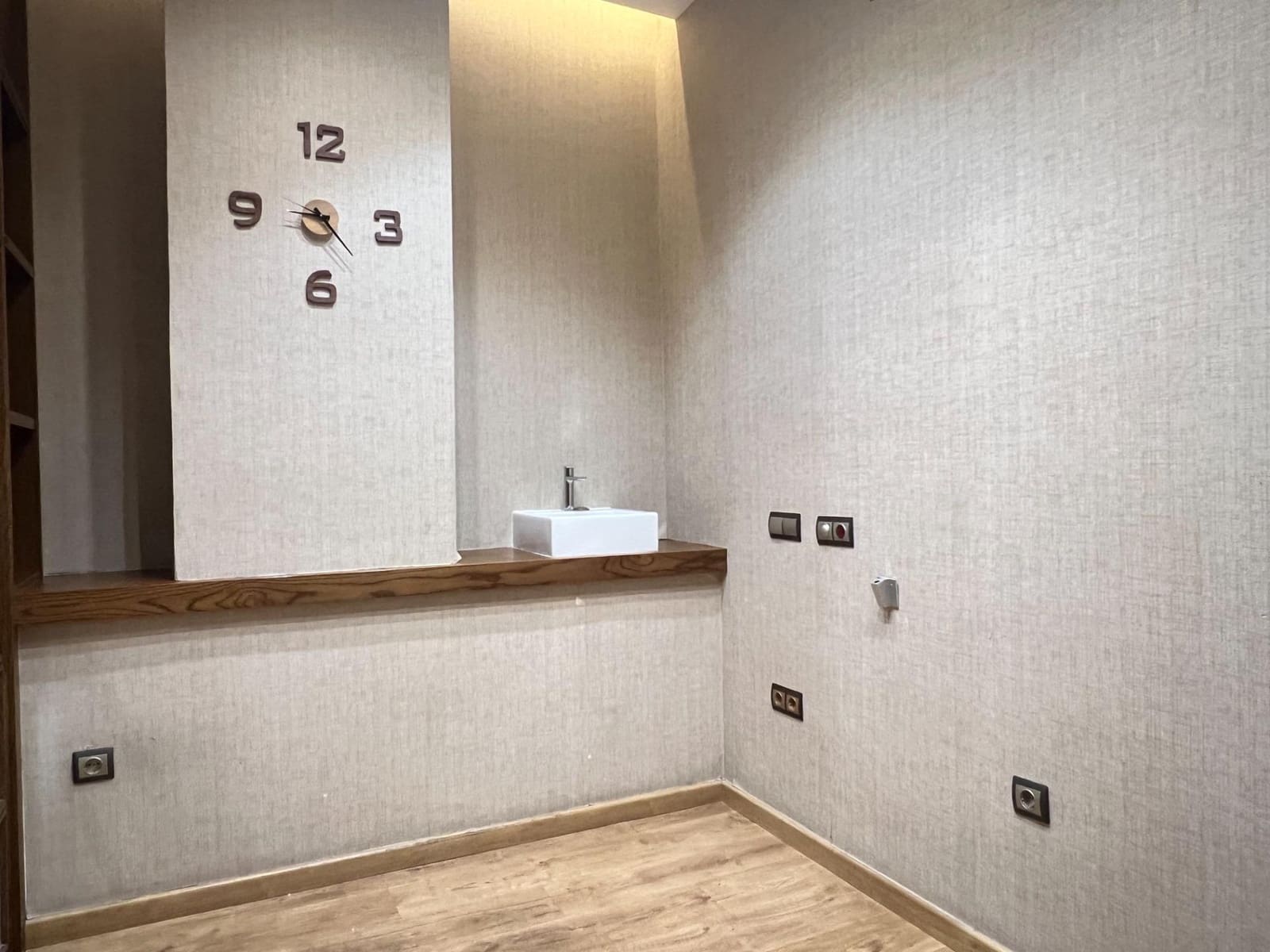 3 sovrum Kommersiell att hyra i Alicante stad - 1 500 € (Ref: 9806509)