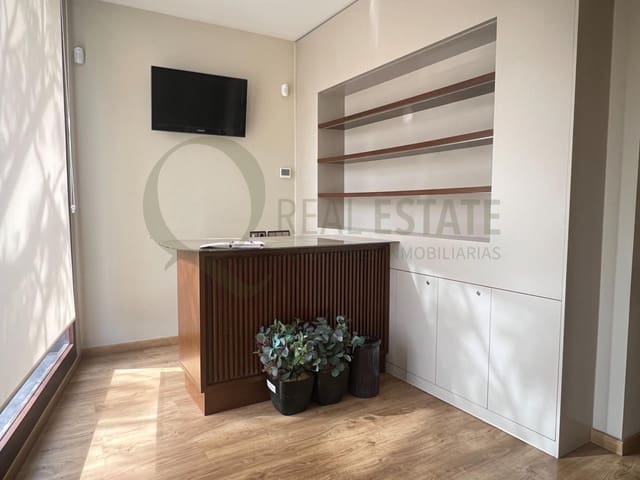 3 soverom Kommersiell til leie i Alicante by - € 1 500 (Ref: 9806509)