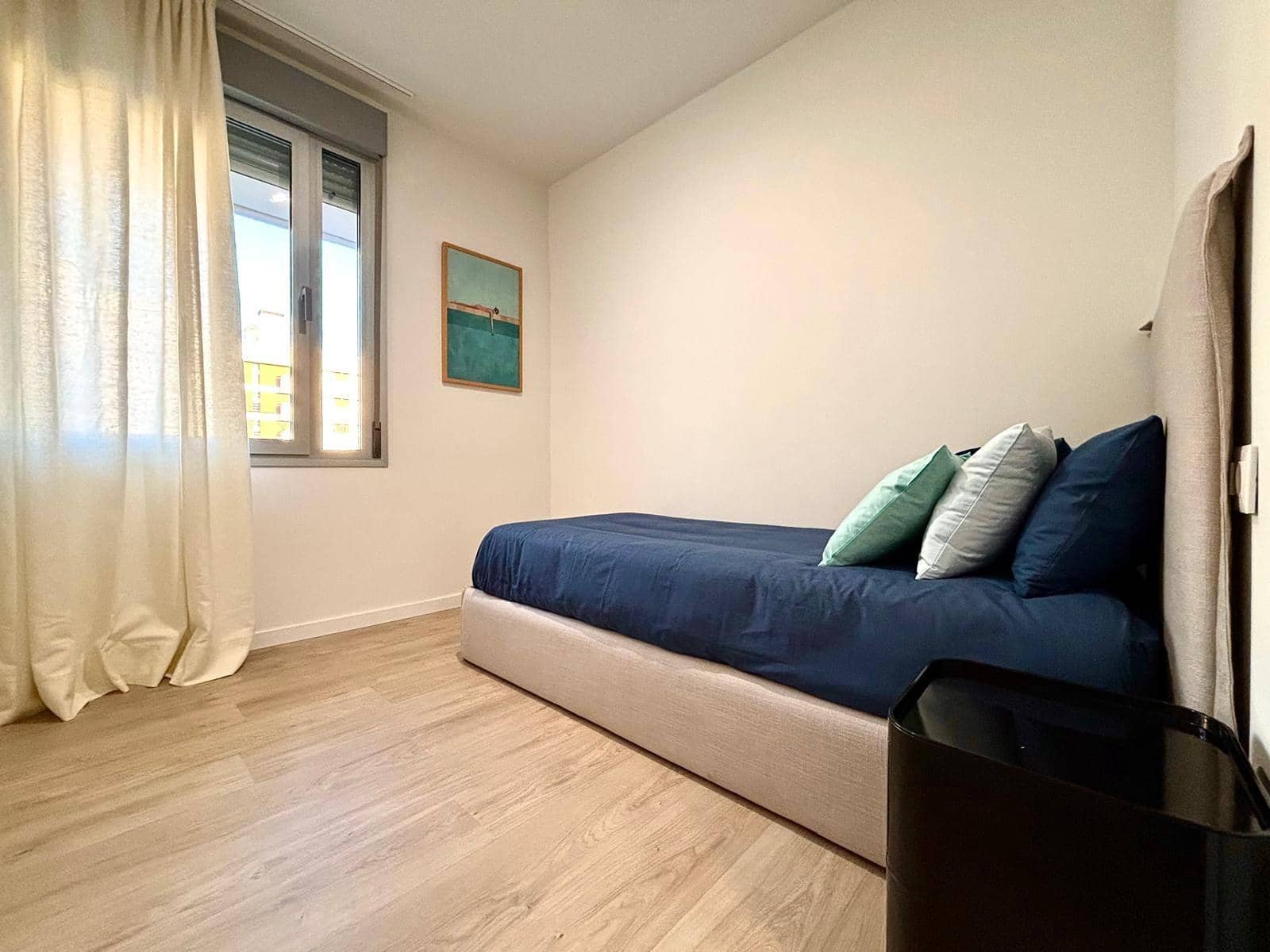 Appartement de 2 chambres à louer à Alicante ville avec piscine garage - 1 700 € (Ref: 9806510)