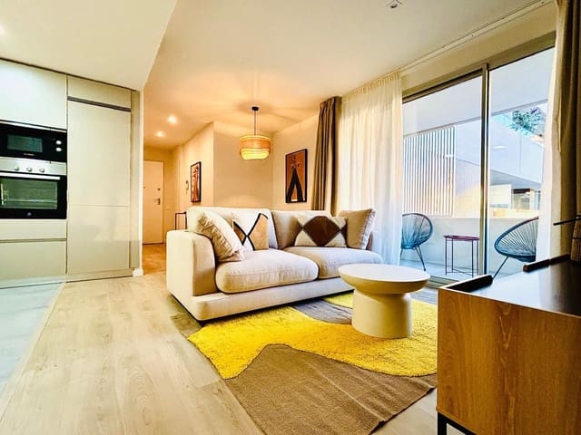 Appartement de 2 chambres à louer à Benalúa, Alicante ville avec piscine garage - 1 700 € (Ref: 9806510)