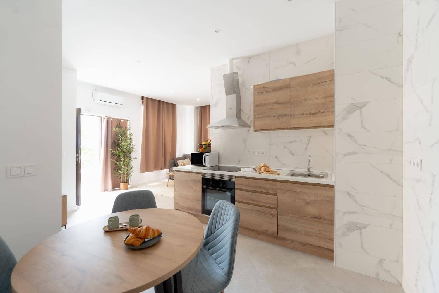 Apartamento de 1 habitación en Alicante / Alacant ciudad en venta - 255.000 € (Ref: 9808002)